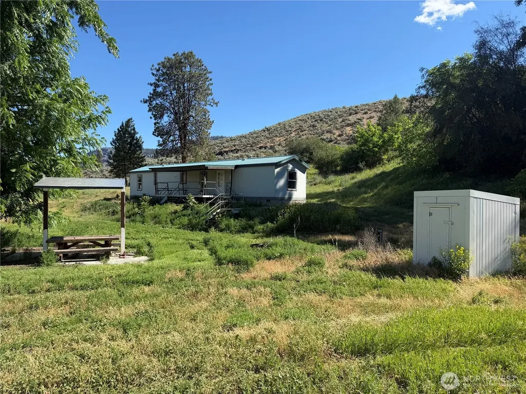 87 Canyon Creek Road Oroville WA 98844