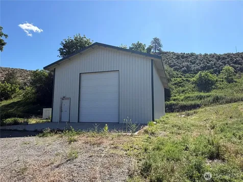 87 Canyon Creek Road Oroville WA 98844