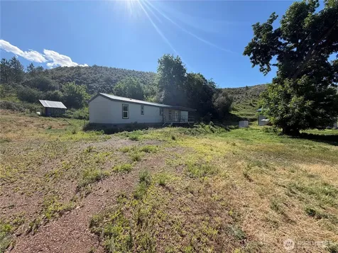 87 Canyon Creek Road Oroville WA 98844