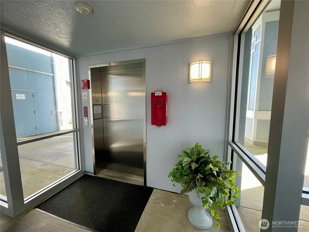 1307 Ocean Shores Boulevard SW Ocean Shores WA 98569