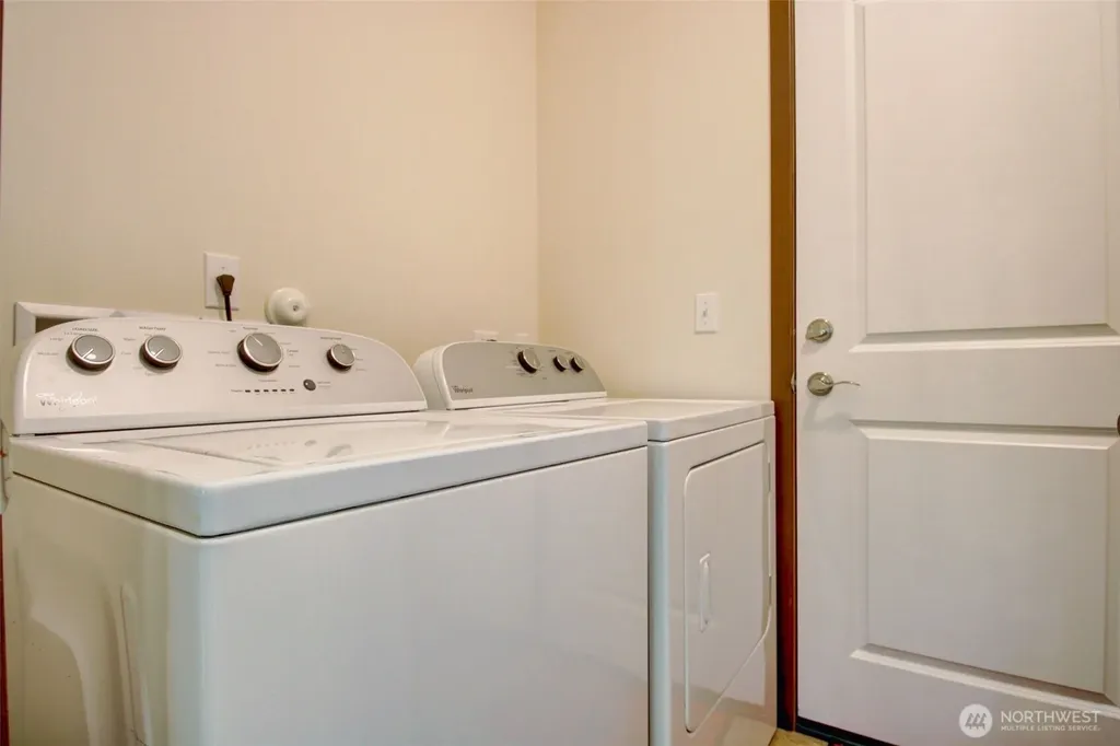 1990 Fraser Avenue Mount Vernon WA 98274