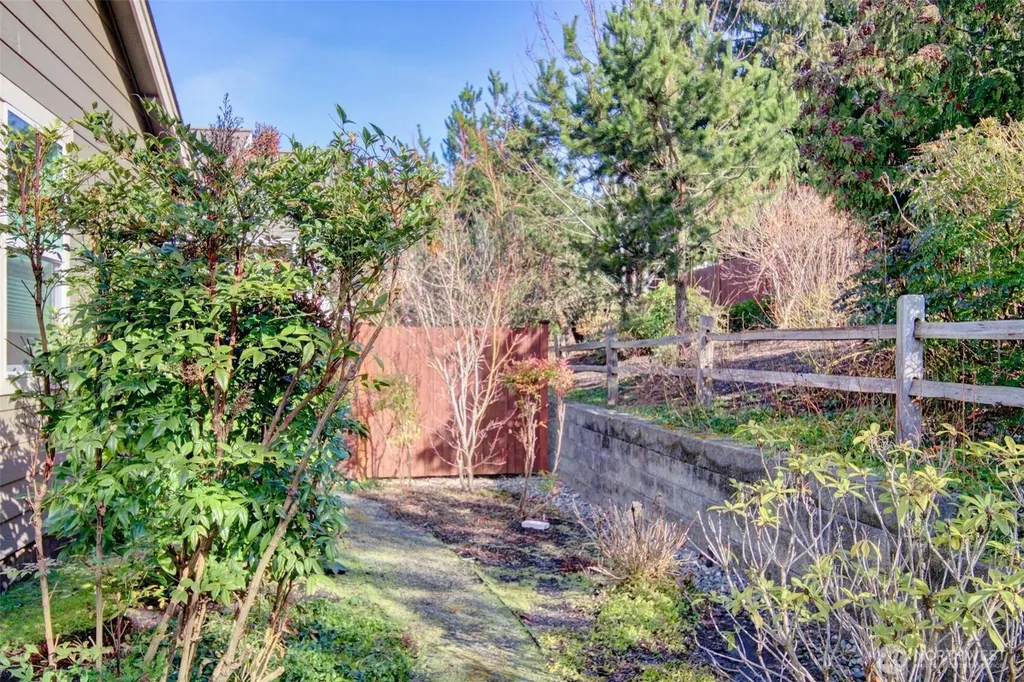 1990 Fraser Avenue Mount Vernon WA 98274