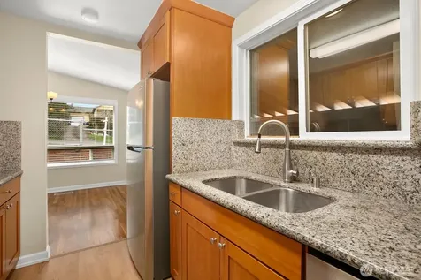 7226 33rd Avenue S Seattle WA 98118