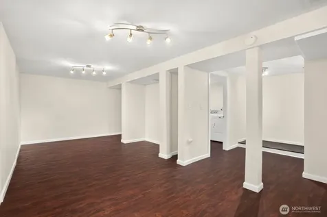 7226 33rd Avenue S Seattle WA 98118