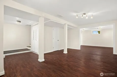 7226 33rd Avenue S Seattle WA 98118