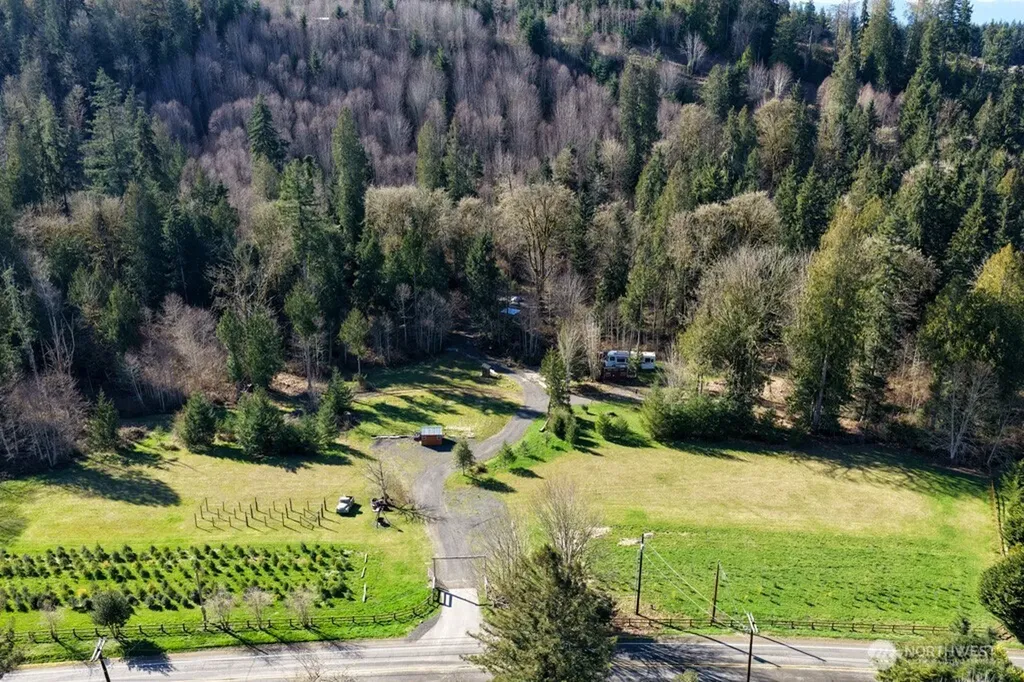 26663 Big Valley Road NE Poulsbo WA 98370