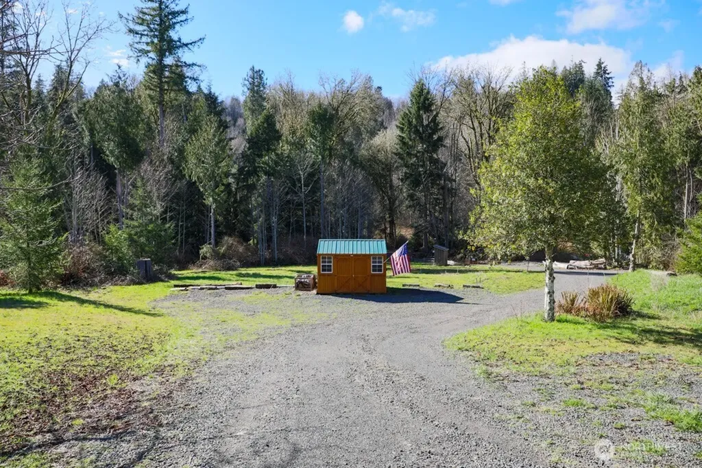26663 Big Valley Road NE Poulsbo WA 98370