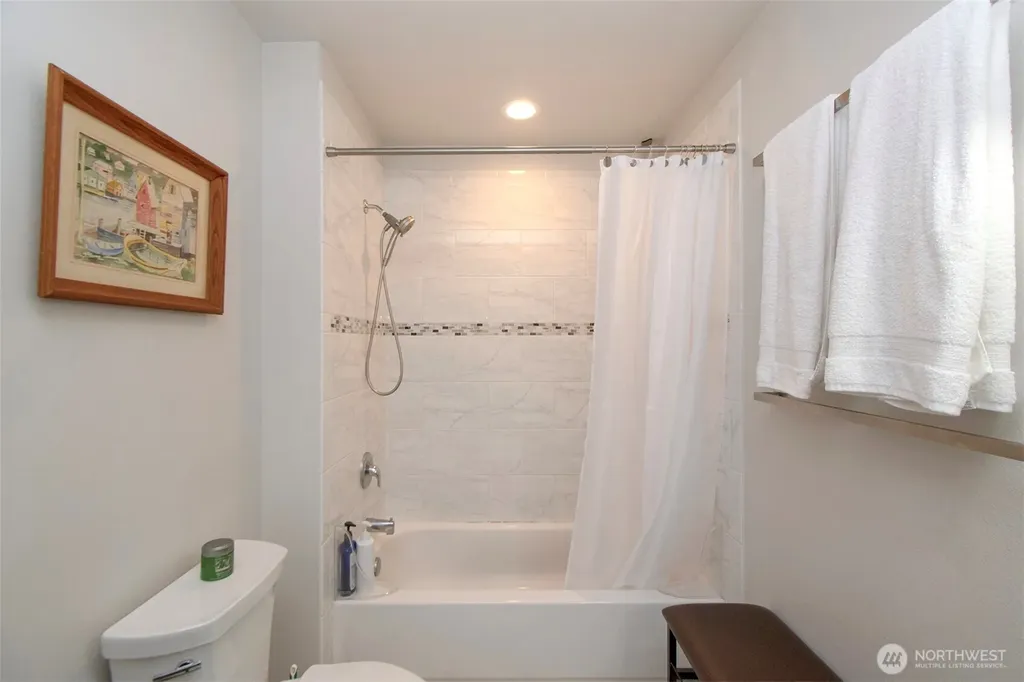 190 Golden Sands Boulevard Sequim WA 98382