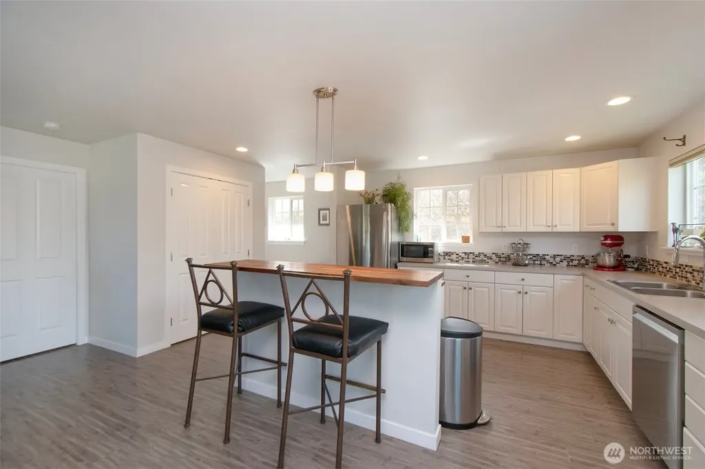 190 Golden Sands Boulevard Sequim WA 98382