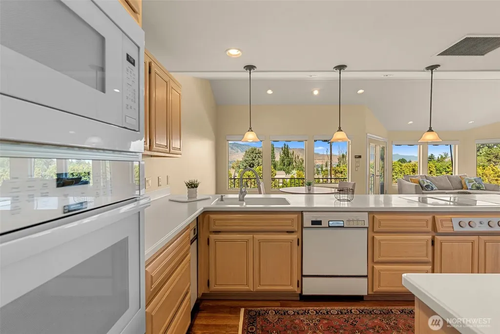 351 19th Street East Wenatchee WA 98802