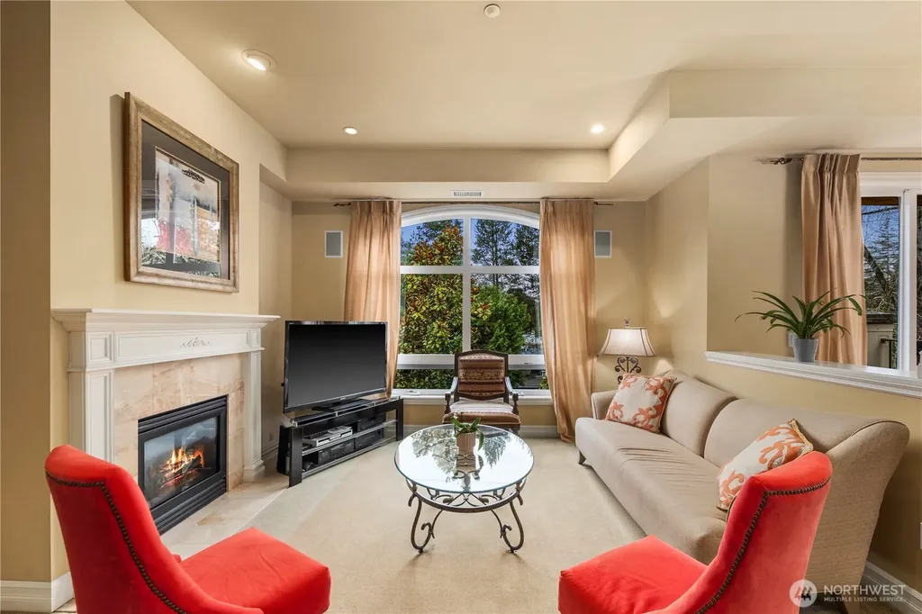 10398 NE 17th Street Bellevue WA 98004