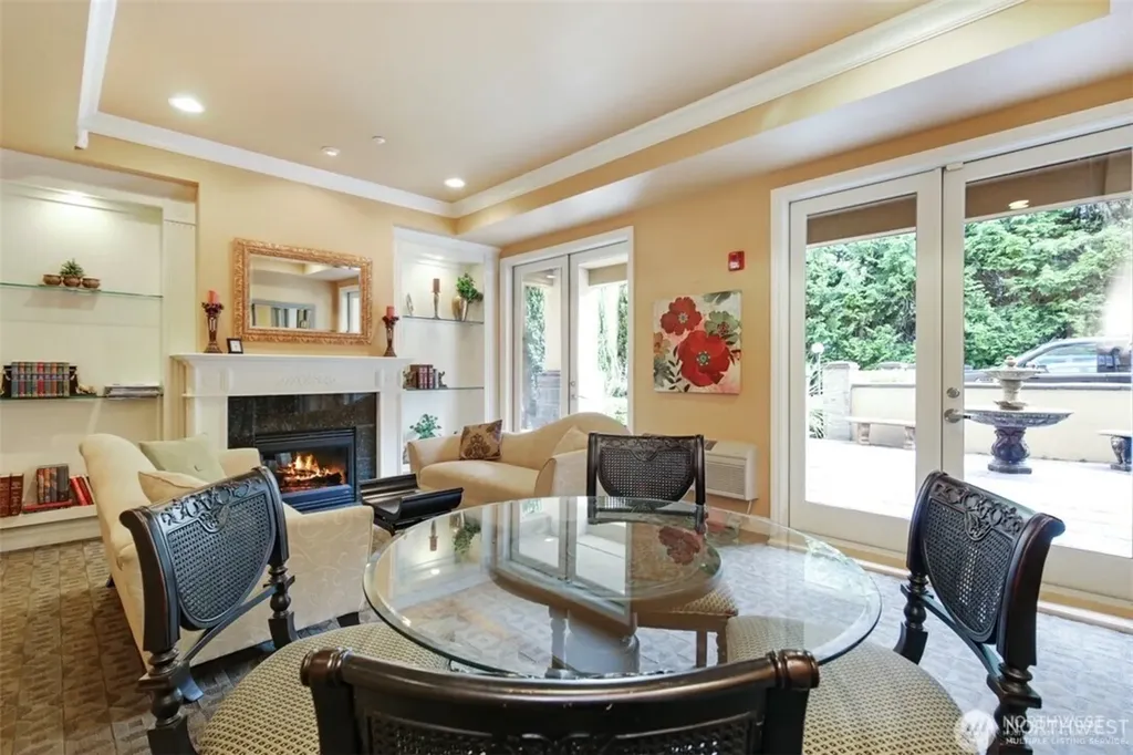 10398 NE 17th Street Bellevue WA 98004