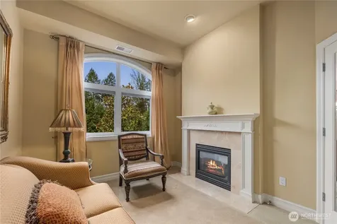 10398 NE 17th Street Bellevue WA 98004
