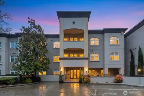 10398 NE 17th Street Bellevue WA 98004