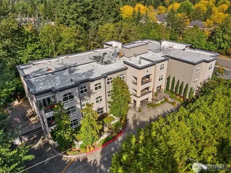 10398 NE 17th Street Bellevue WA 98004