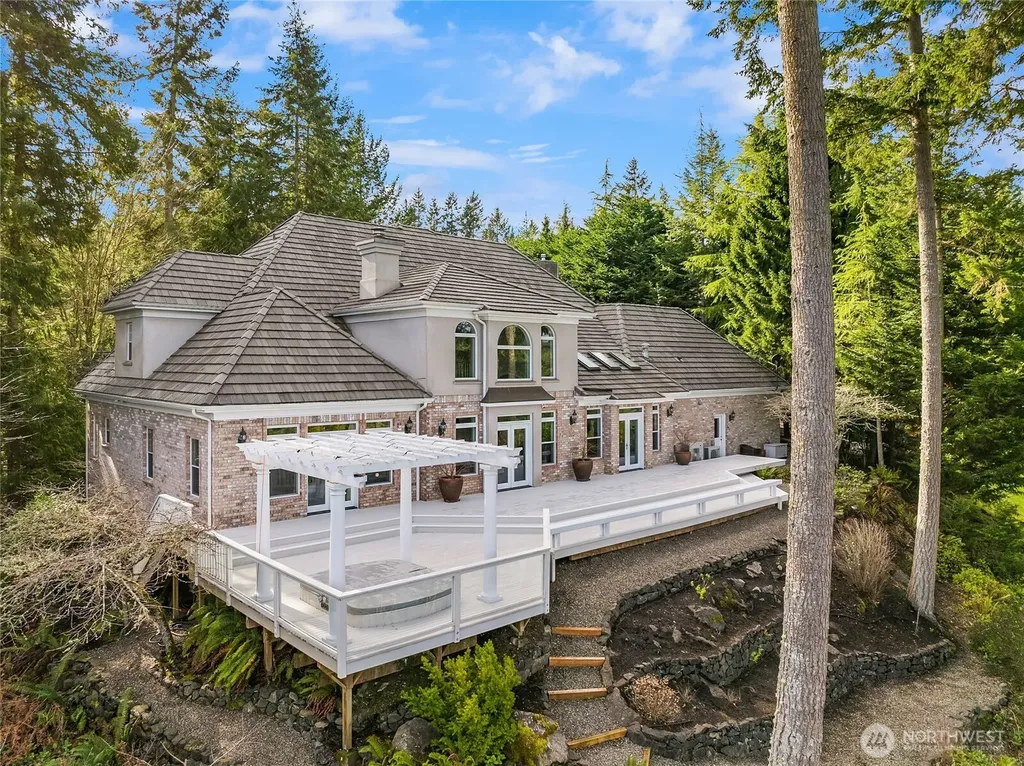 230 Camber Lane Port Ludlow WA 98365