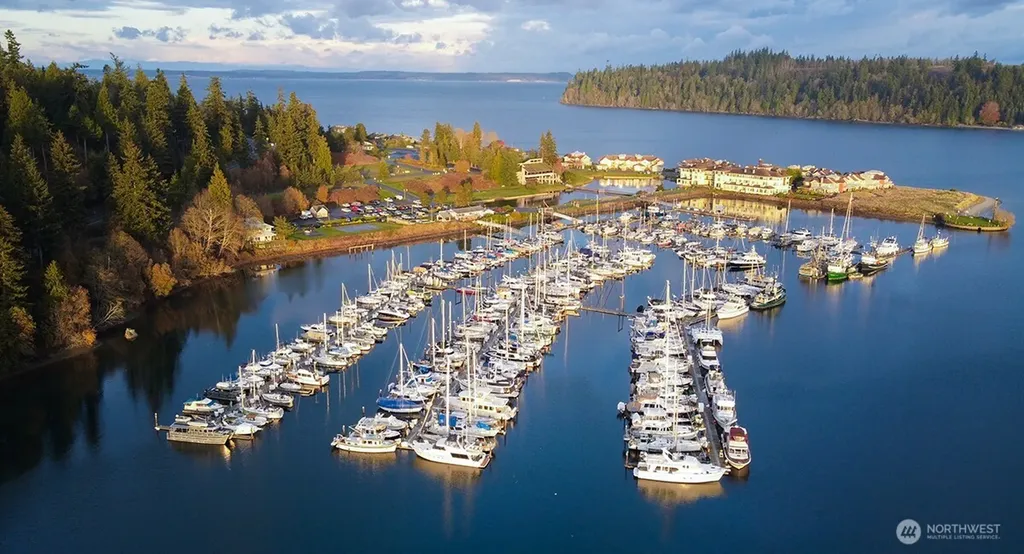 230 Camber Lane Port Ludlow WA 98365