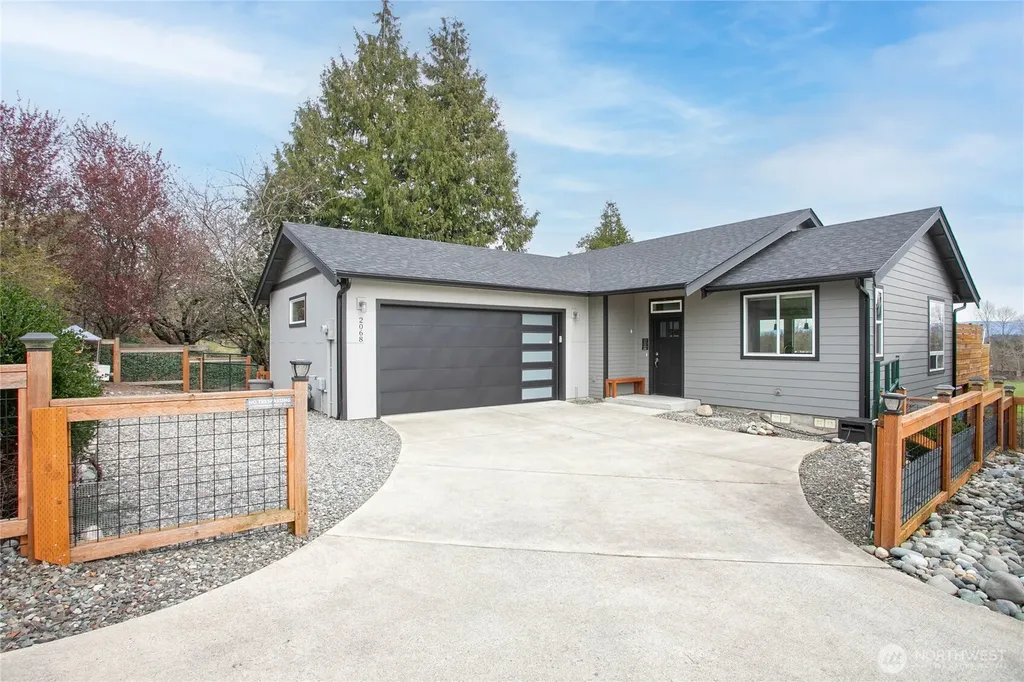 2068 Bakerscape Court Ferndale WA 98248