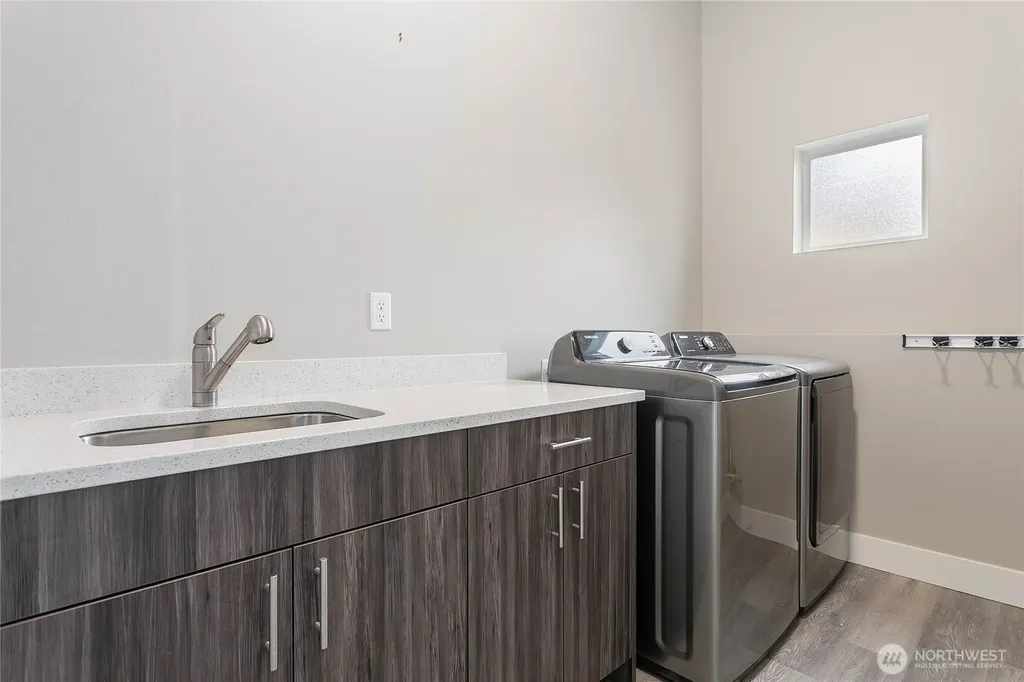 2068 Bakerscape Court Ferndale WA 98248
