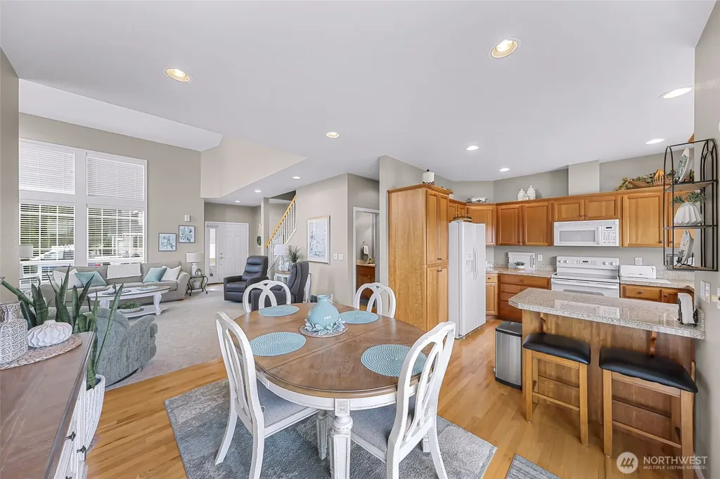 1725 Harrison Lynden WA 98264