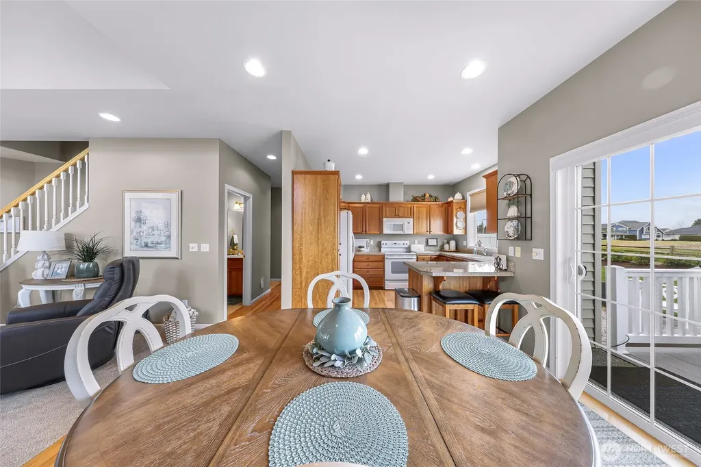 1725 Harrison Lynden WA 98264