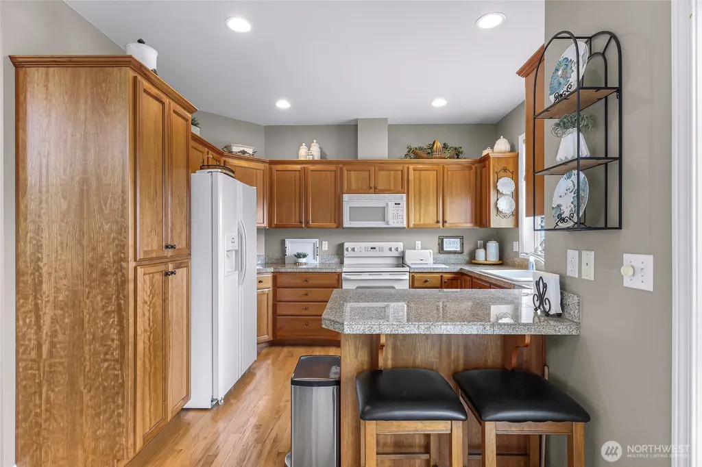 1725 Harrison Lynden WA 98264