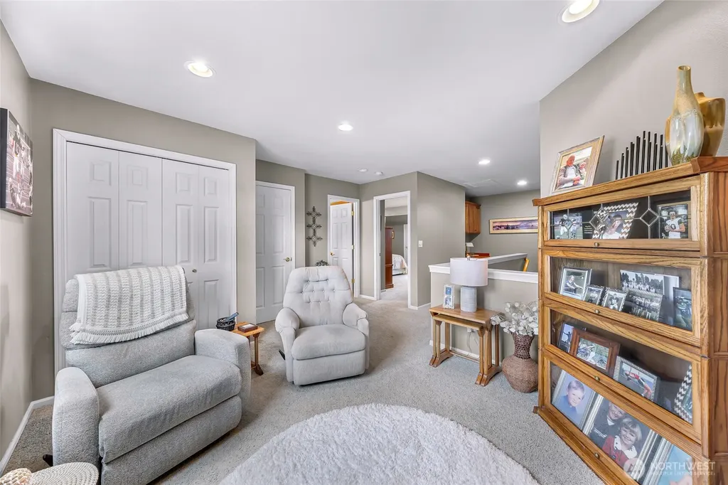 1725 Harrison Lynden WA 98264