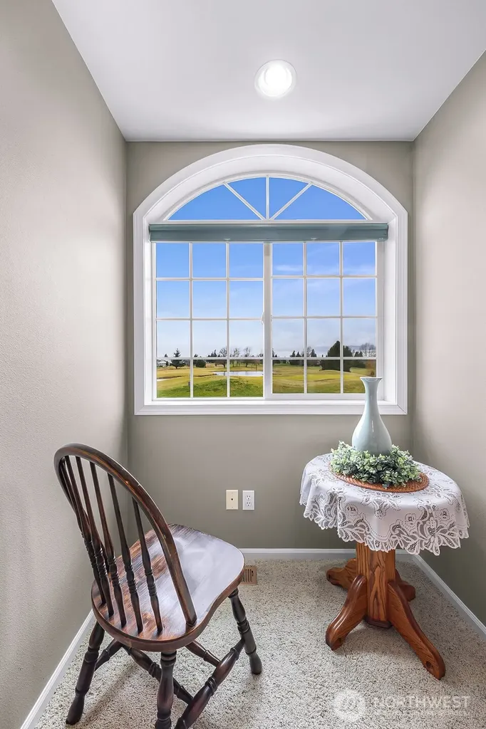 1725 Harrison Lynden WA 98264