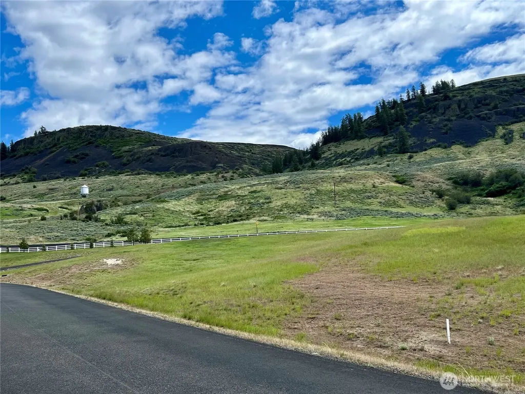 44225 Tyax Lane N Wilbur WA 99185