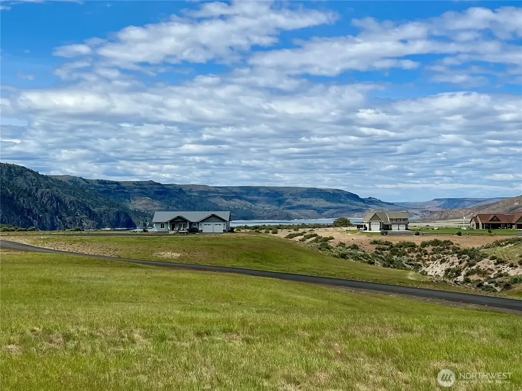 44225 Tyax Lane N Wilbur WA 99185