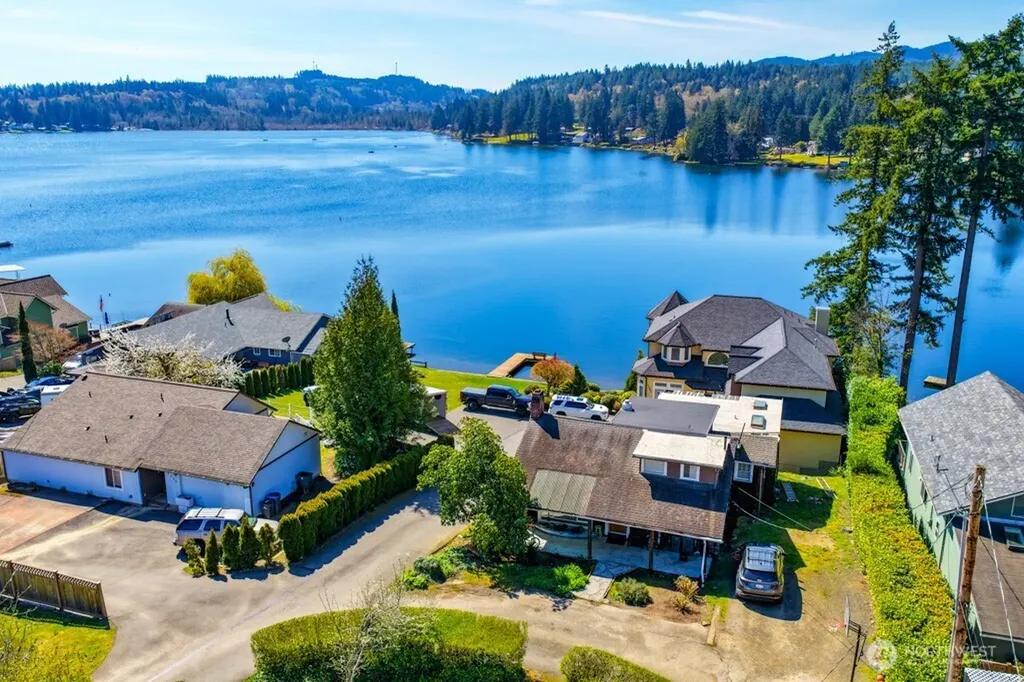 1259 Northlake Way NW Bremerton WA 98312