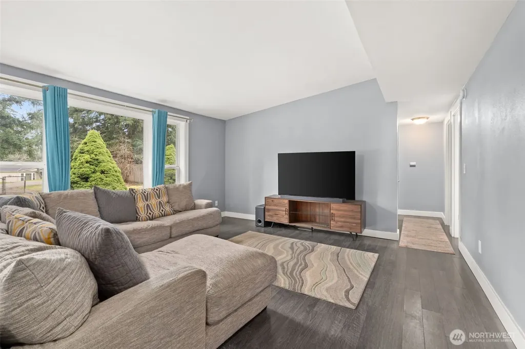 32206 71st Avenue Avenue S Roy WA 98580