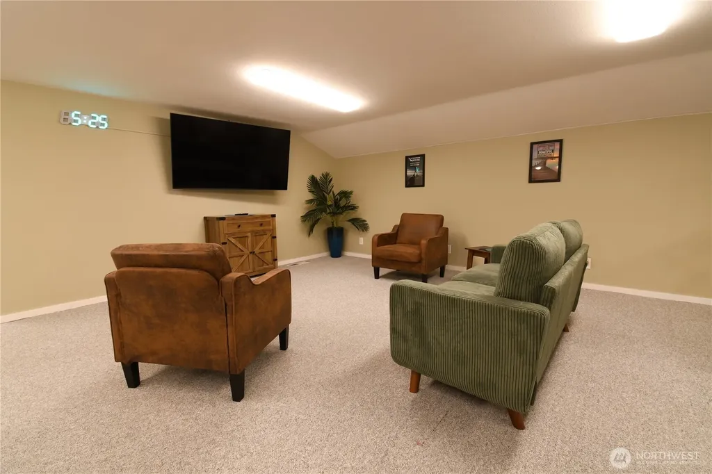 18501 52nd Avenue Lynnwood WA 98037