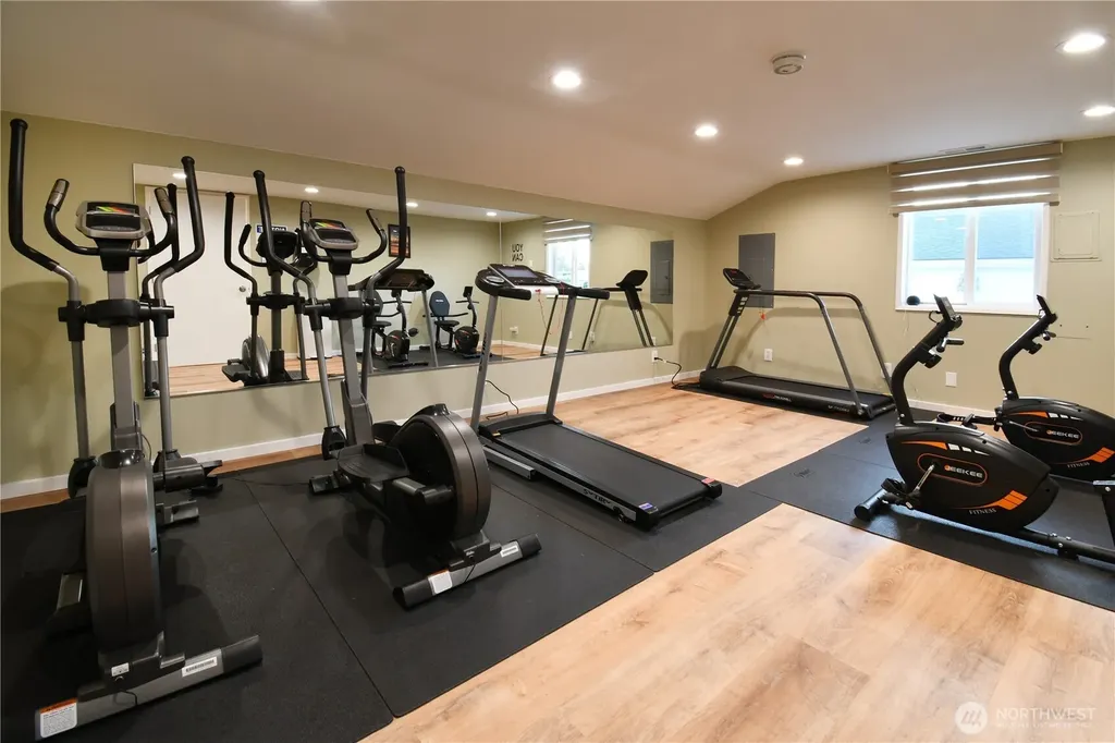 18501 52nd Avenue Lynnwood WA 98037