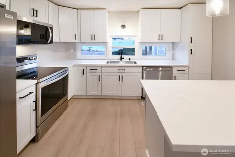 18501 52nd Avenue Lynnwood WA 98037