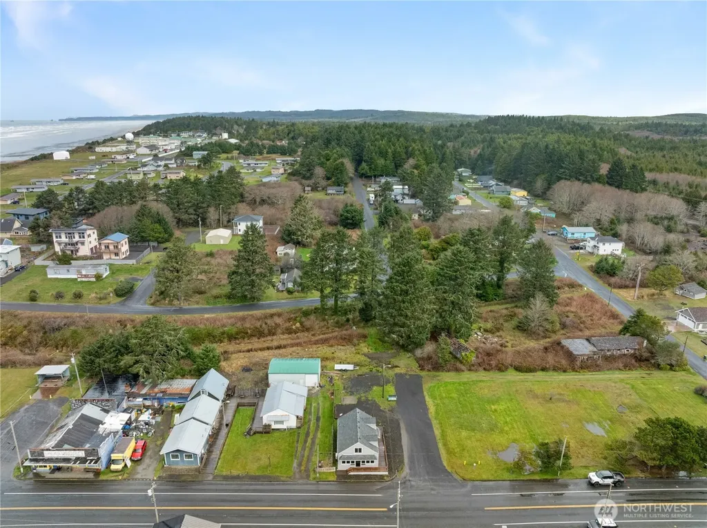 40 Main Street Pacific Beach WA 98571