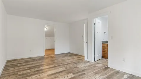 5909 Glenwood Avenue Everett WA 98203
