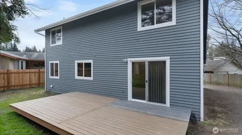 5909 Glenwood Avenue Everett WA 98203
