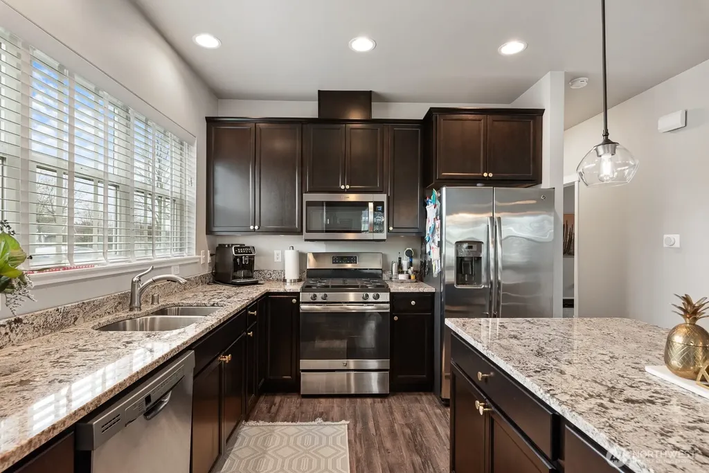 1950 N Prairie Lane Lynden WA 98264