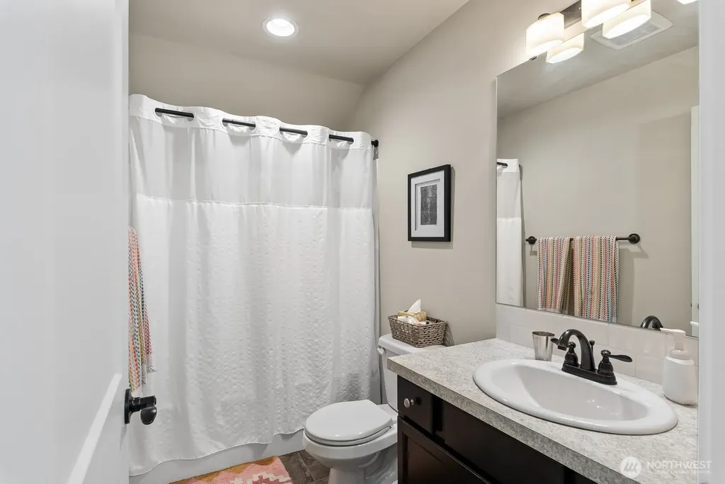 1950 N Prairie Lane Lynden WA 98264