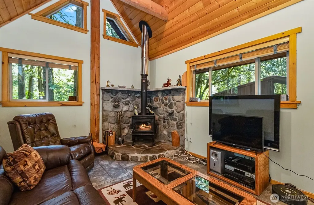 18242 643rd Avenue NE Baring WA 98224