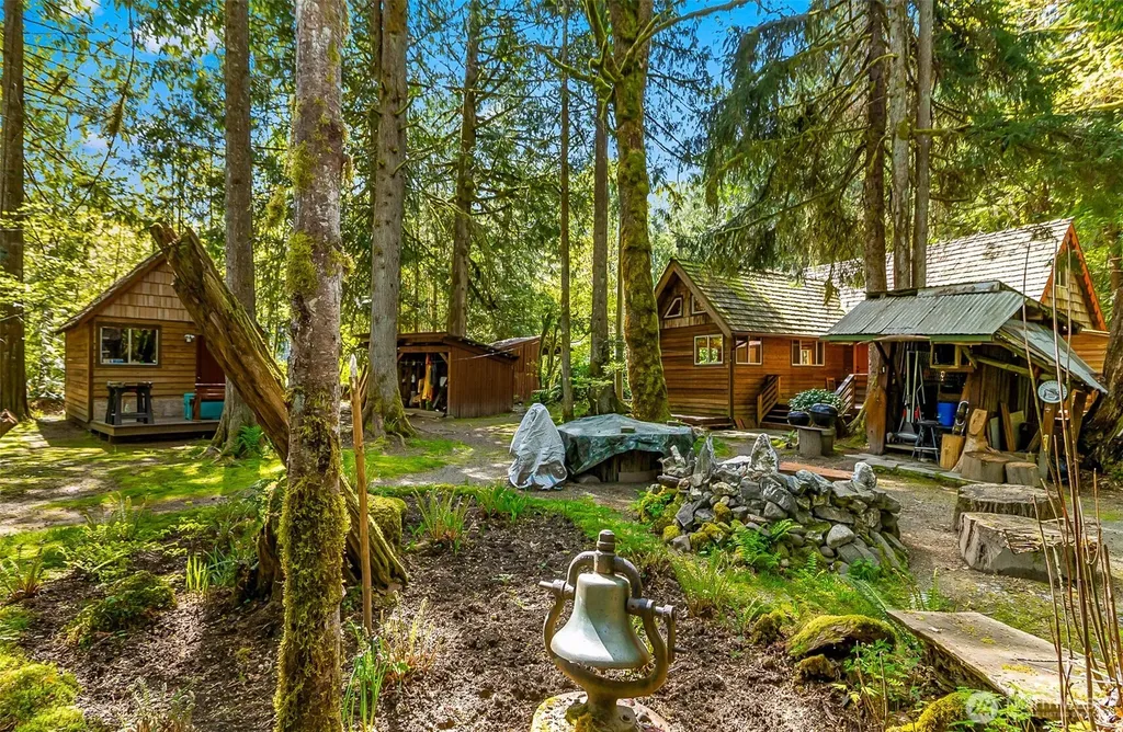 18242 643rd Avenue NE Baring WA 98224