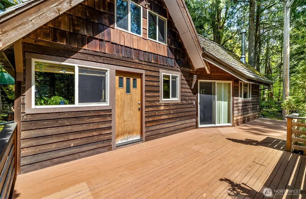 18242 643rd Avenue NE Baring WA 98224
