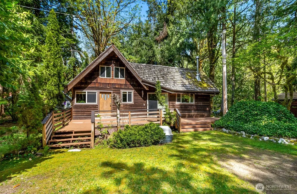 18242 643rd Avenue NE Baring WA 98224