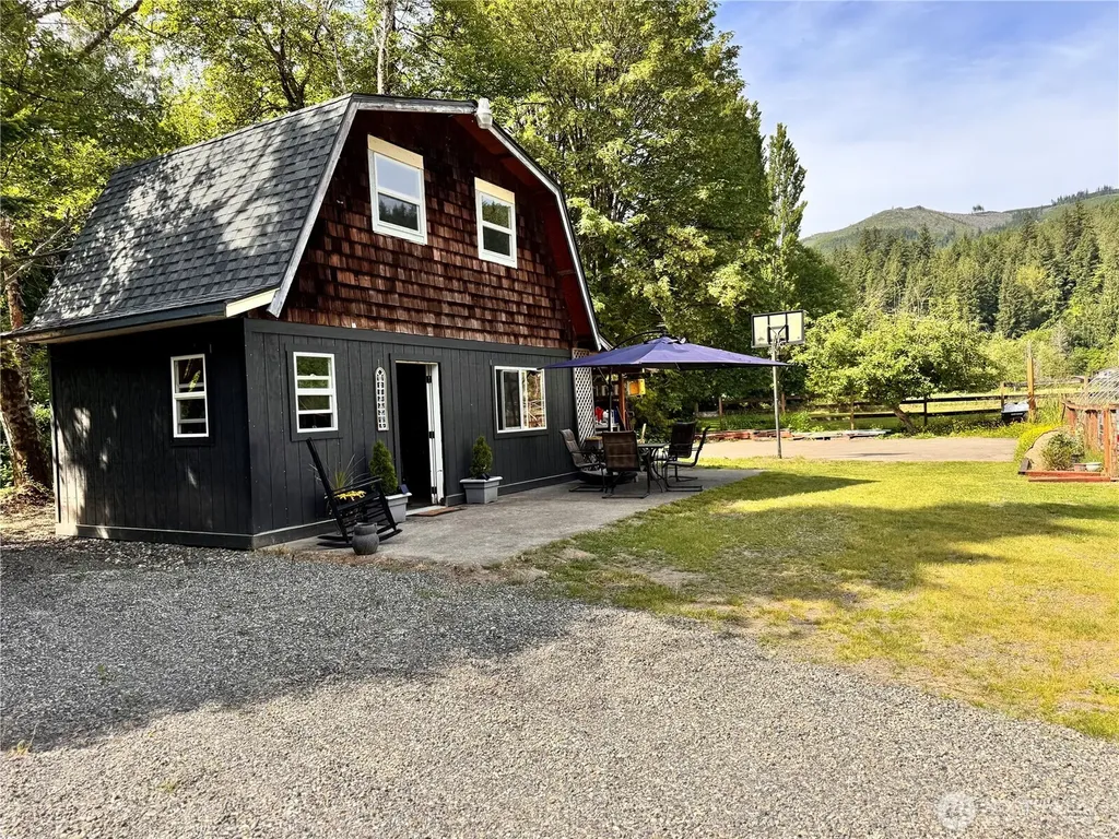 4730 Mt Baker Highway Deming WA 98244