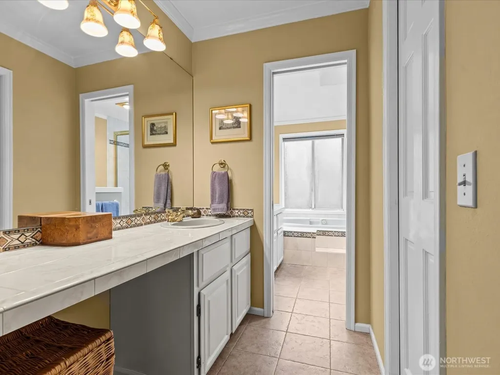 19607 110th Place NE Bothell WA 98011