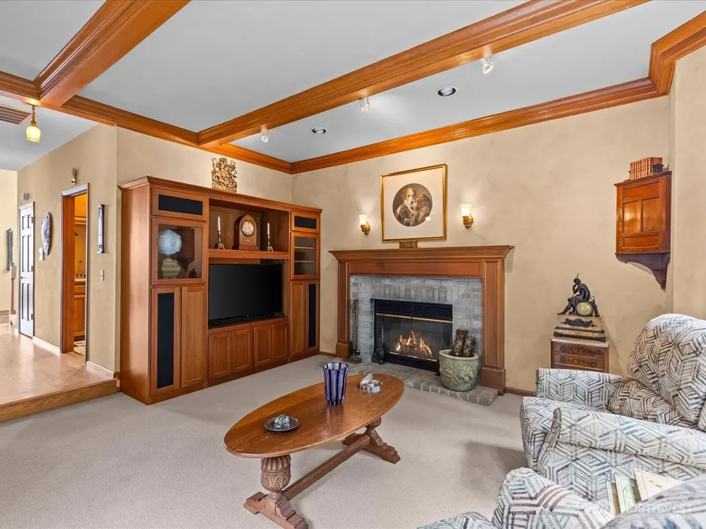 19607 110th Place NE Bothell WA 98011