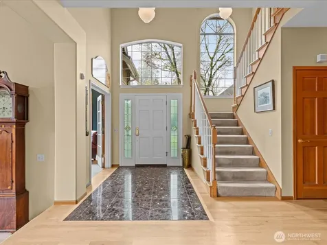 19607 110th Place NE Bothell WA 98011