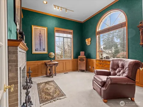 19607 110th Place NE Bothell WA 98011