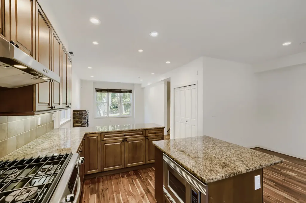 303 Bellevue Way SE Bellevue WA 98004